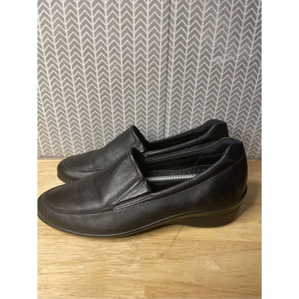 ✅Ecco Black Loafers slip on leather